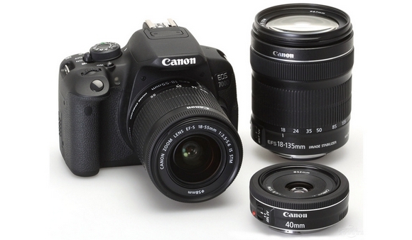 700D 700D