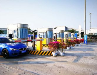 車牌識別系統主要是由哪幾部分組成？